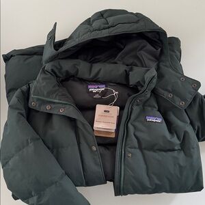 New With Tags Women’s Patagonia Downdrift Parka